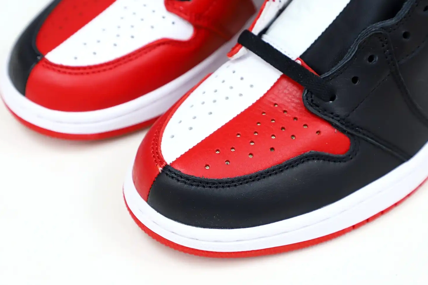 EXCLUSIVE AIR HOME' NRG HIGH 1 RETRO JORDAN OG CHICAGO TO 'HOMAGE Kimikick 0814